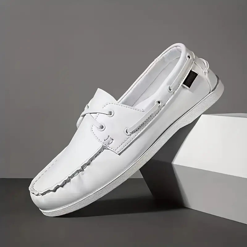 ZAPATOS NÁUTICOS DE HOMBRE DE PIEL SUAVE AZUL MARINO