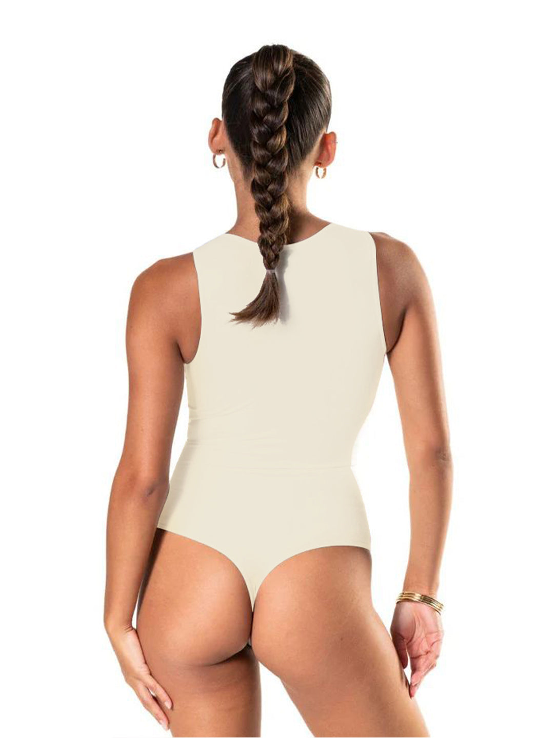 Body con tanga y escote redondo