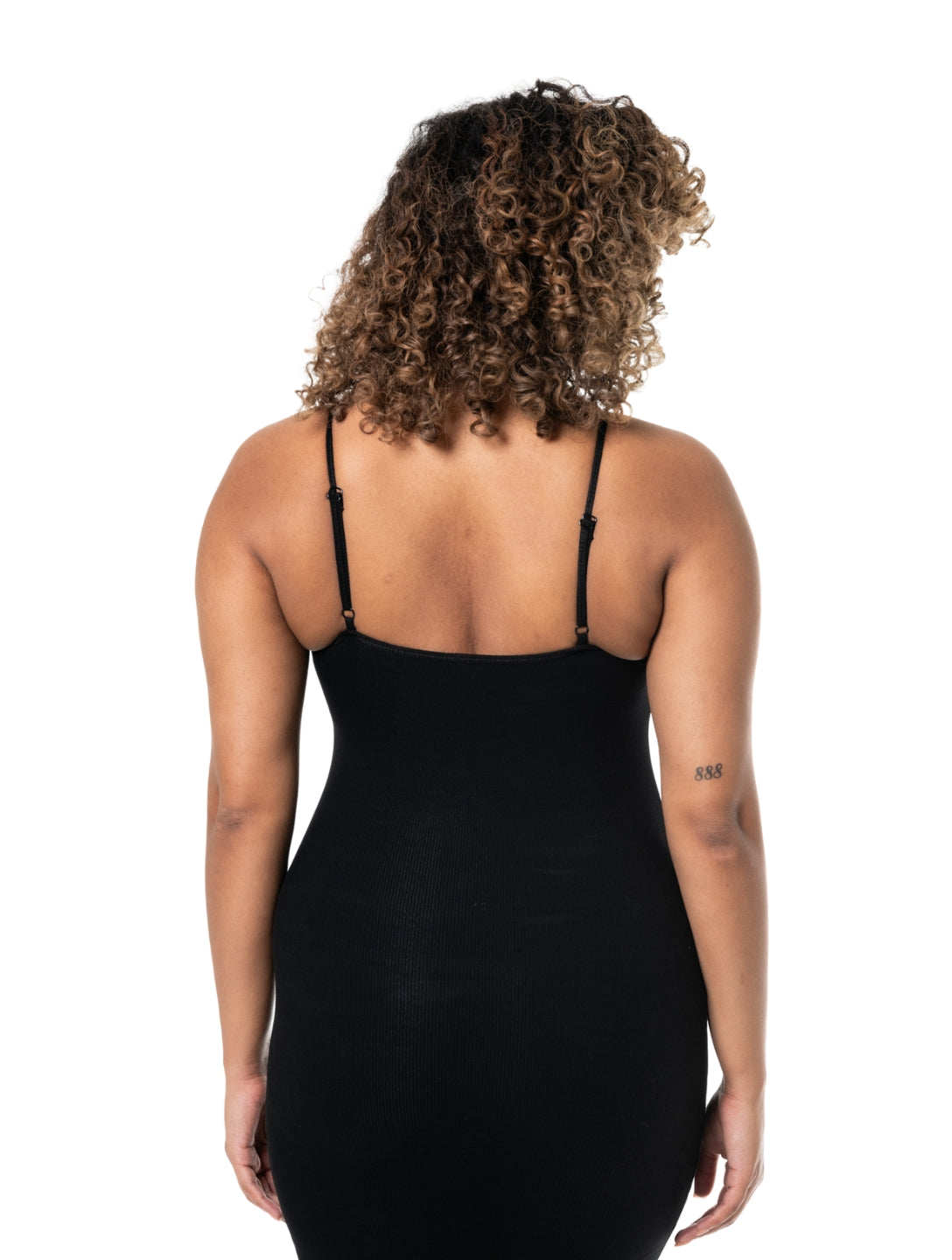 Vestido longo que acentua sua figura com elegância