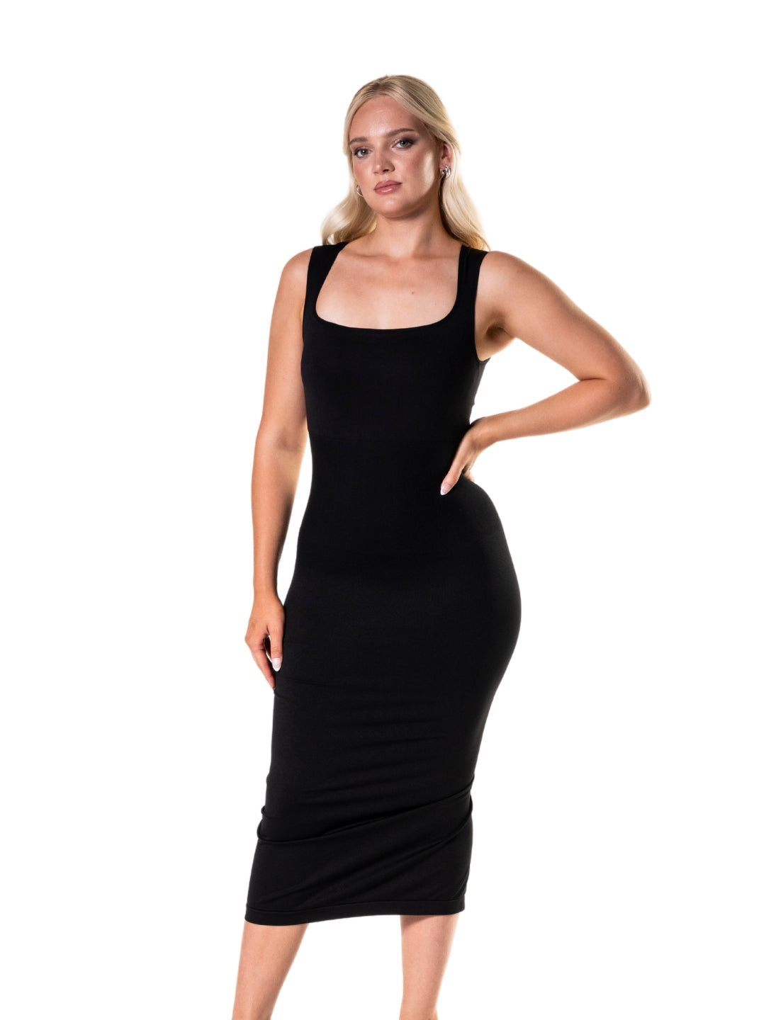 Vestido ajustado elegante com decote quadrado