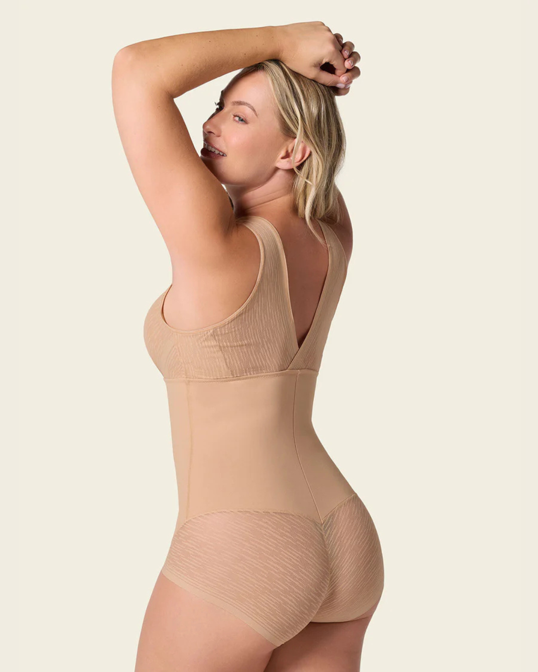 Body Modelador com Pormenor de Riscas Transparentes (OFERTA 2X1)