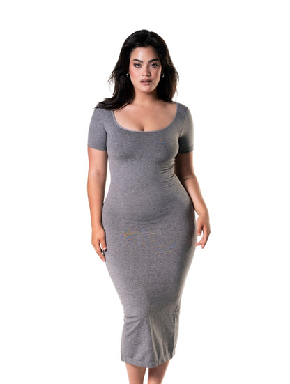 Body Midi Elegante com Shapewear e Abertura Lateral de Manga Curta