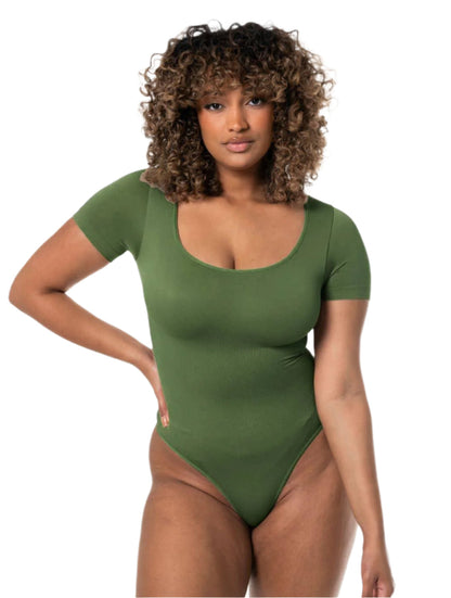 Body con tanga y escote cuadrado