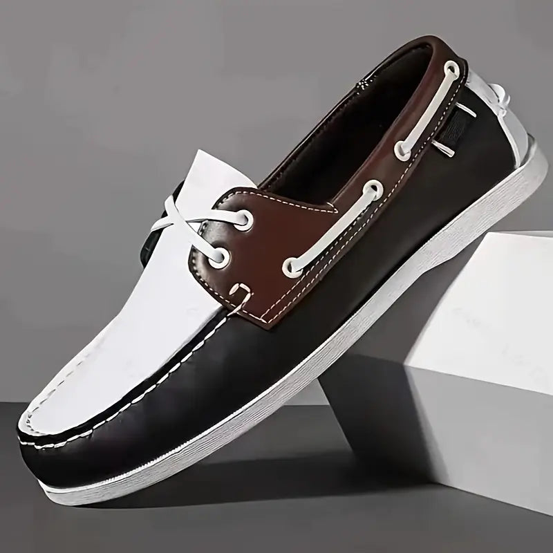 ZAPATOS NÁUTICOS DE HOMBRE DE PIEL SUAVE AZUL MARINO